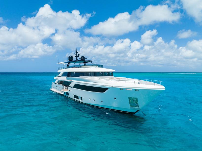 yacht Asante