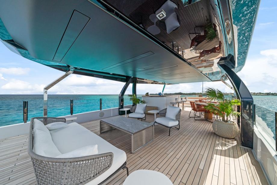 yacht Asante