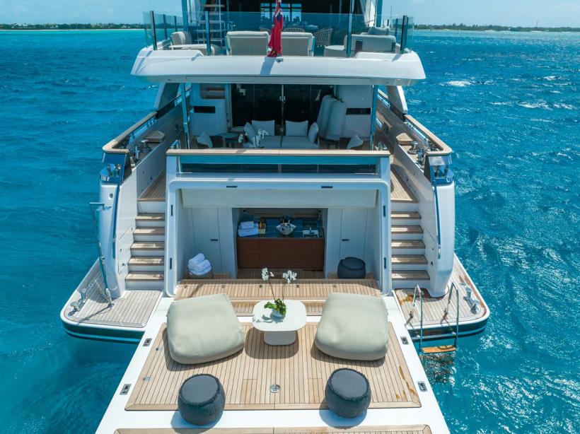 yacht Asante