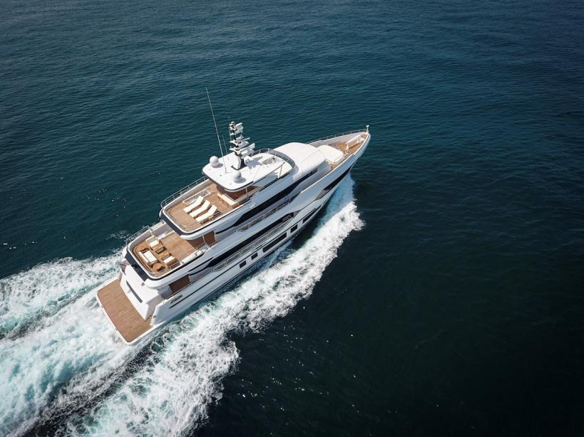 yacht Rocket One