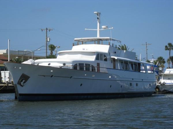 yacht Lady Claudia