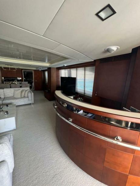 yacht Vivere