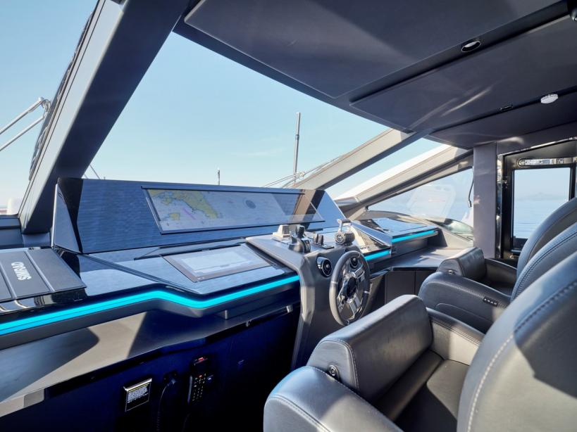 yacht D Five