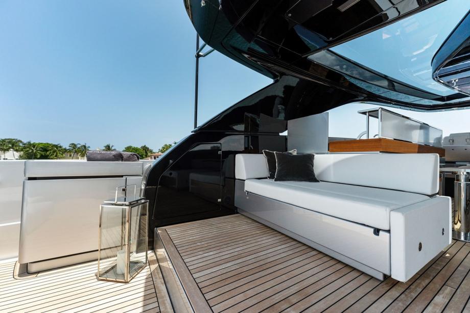 yacht Chop Chop