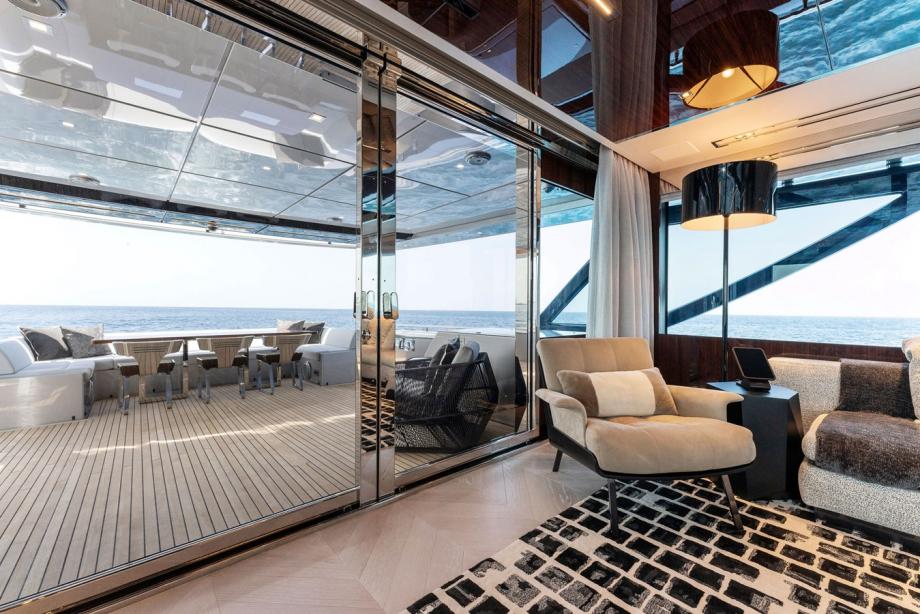 yacht Chop Chop