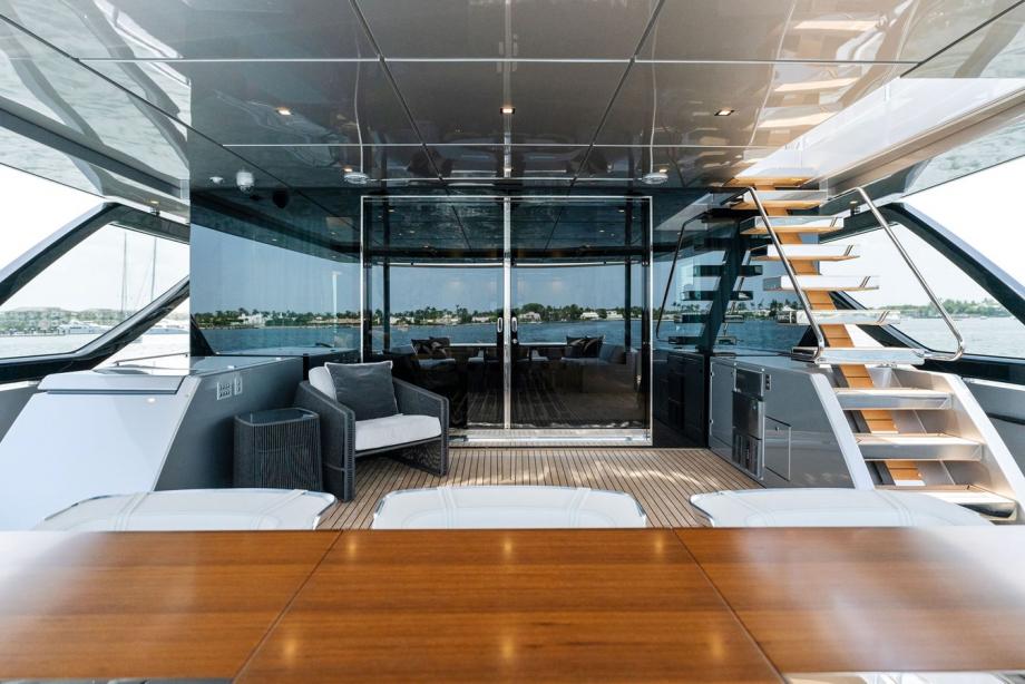 yacht Chop Chop