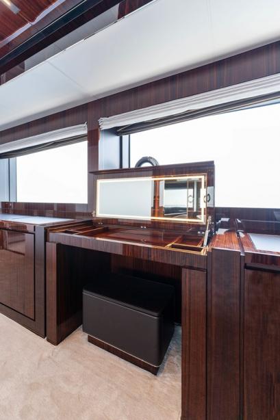 yacht Chop Chop