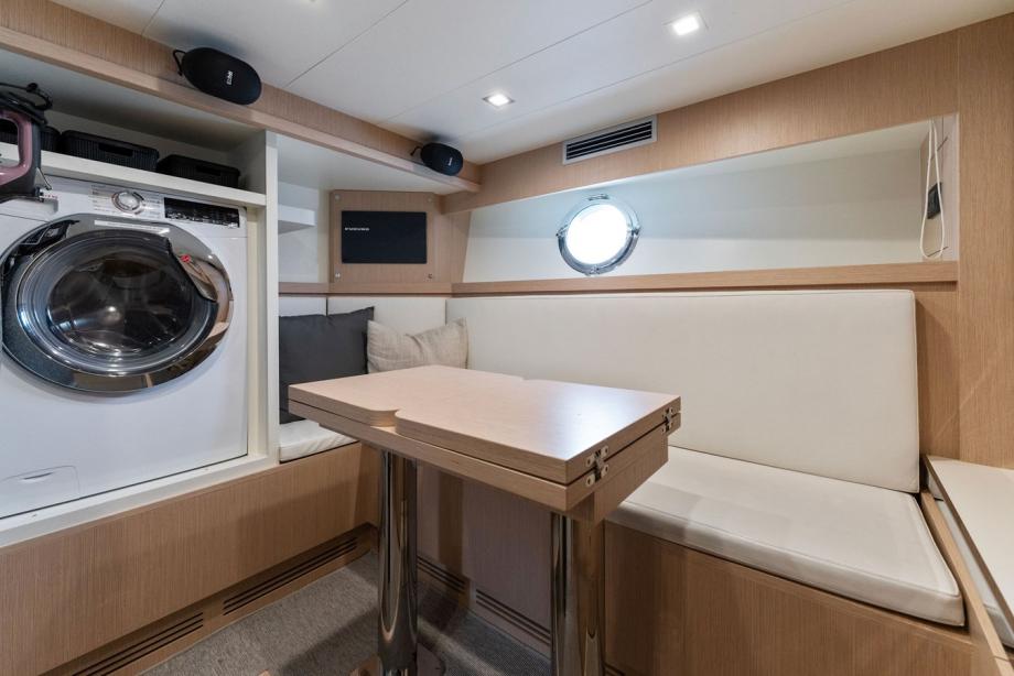 yacht Chop Chop
