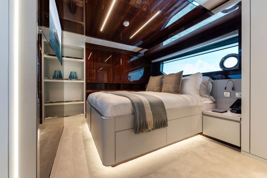 yacht Chop Chop