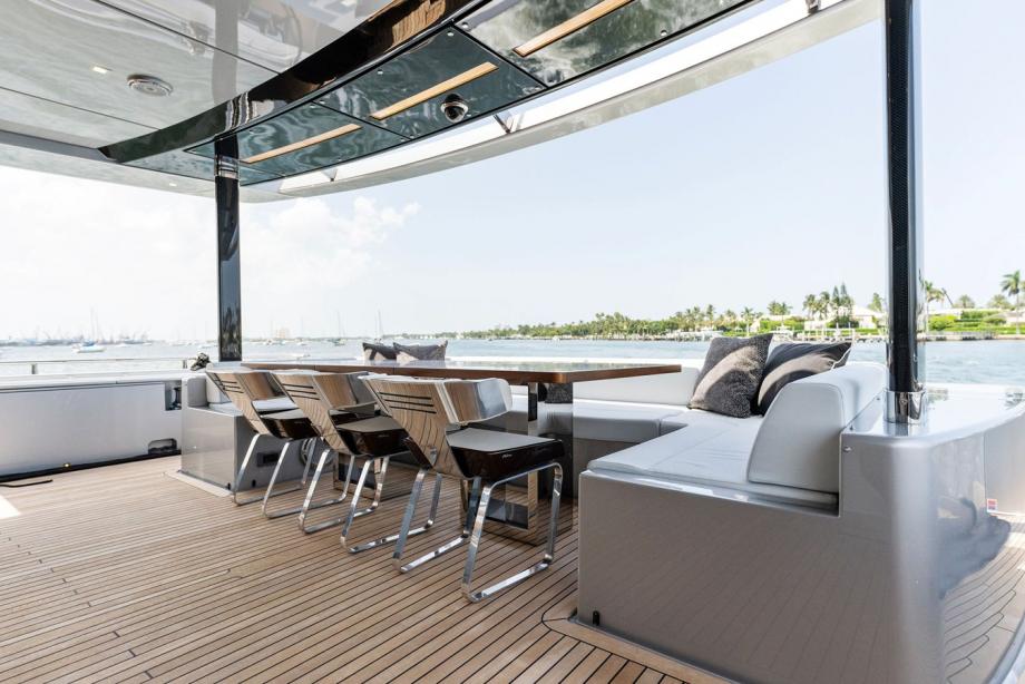 yacht Chop Chop