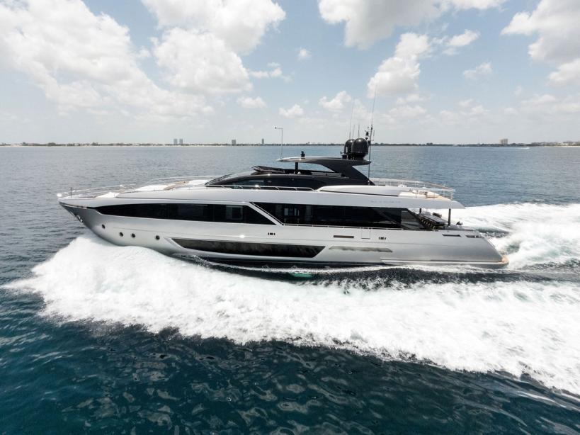yacht Chop Chop
