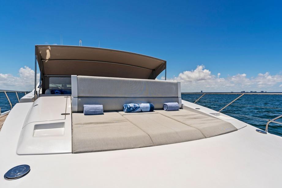 yacht Abu Too