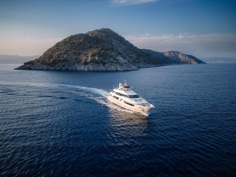 yacht Glory