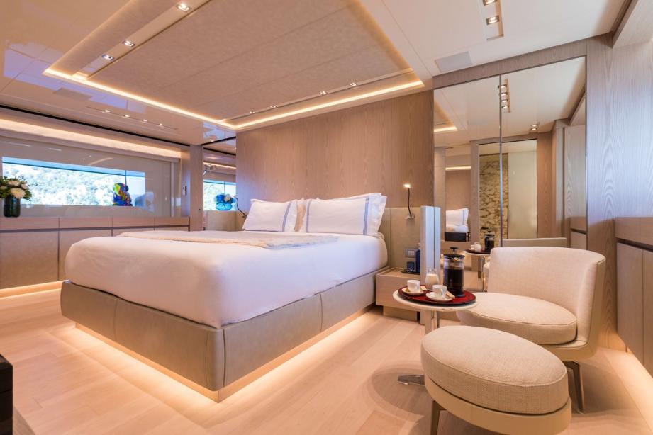 yacht Glory