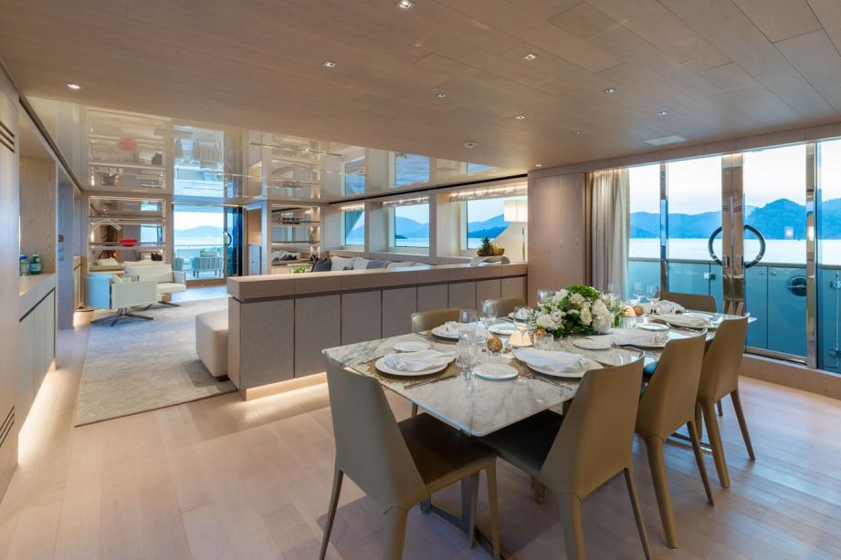 yacht Glory