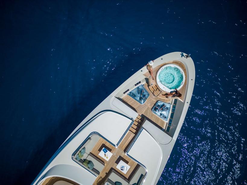 yacht Glory