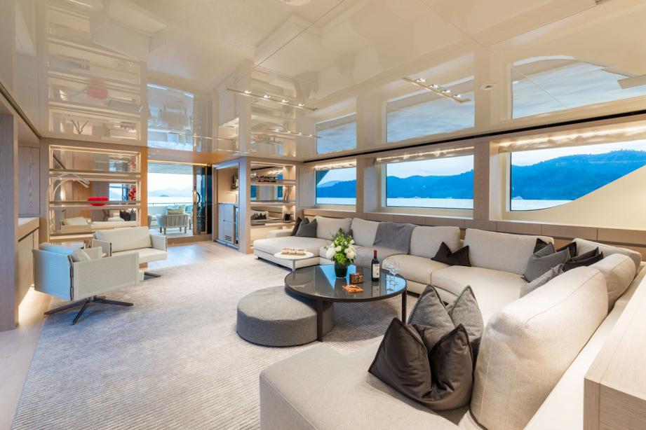 yacht Glory