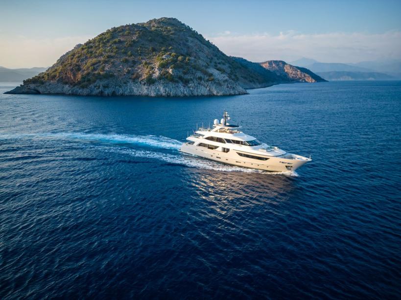 yacht Glory