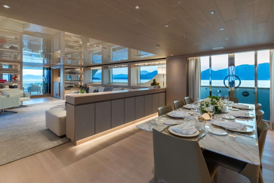 yacht Glory