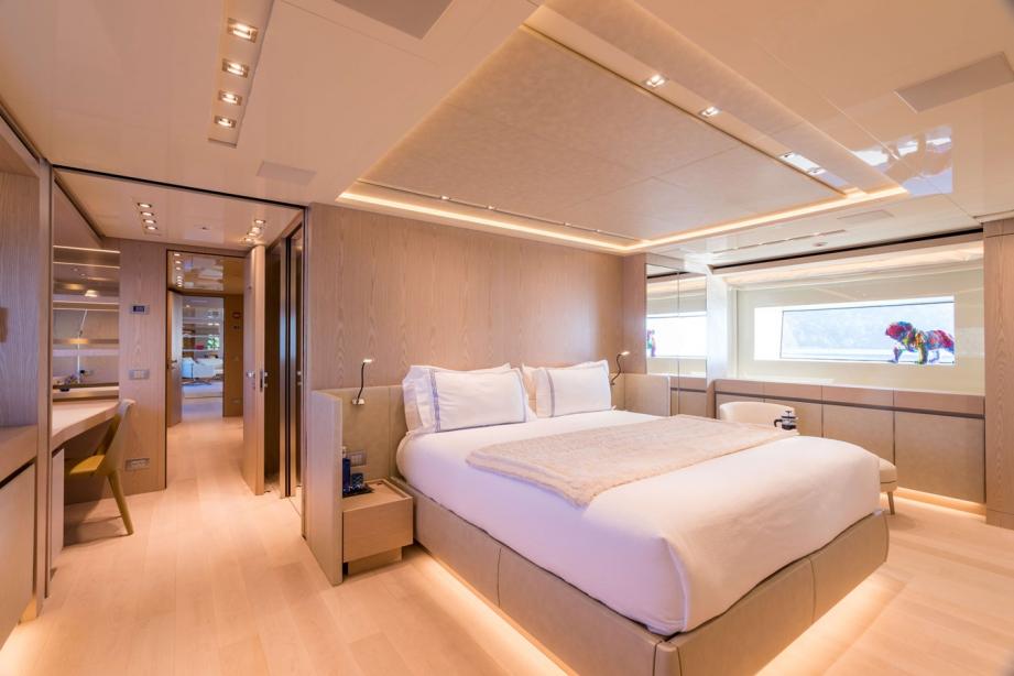 yacht Glory