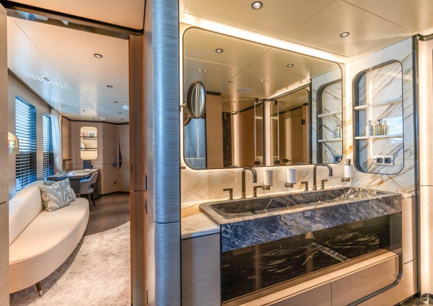 yacht Kasif