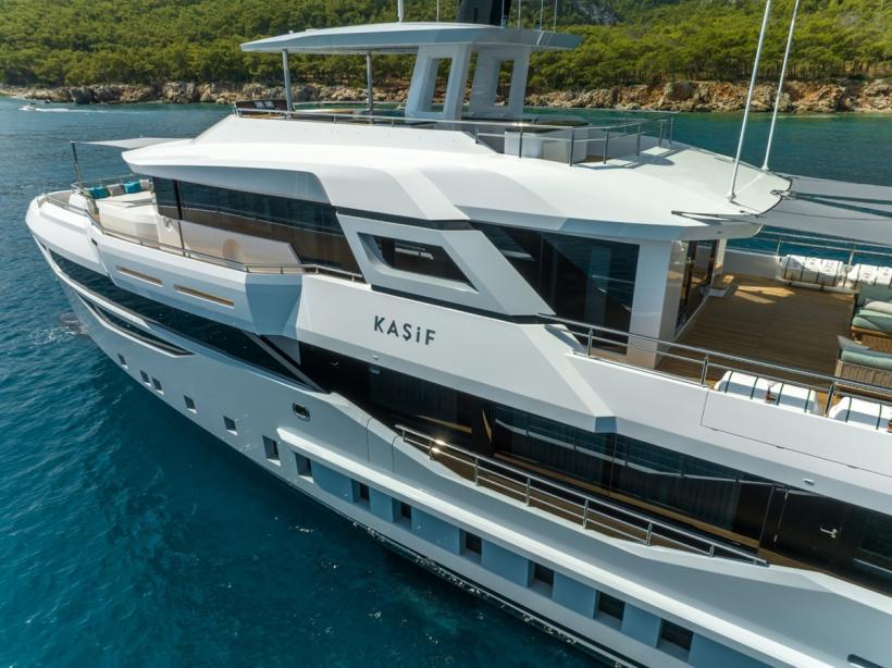 yacht Kasif