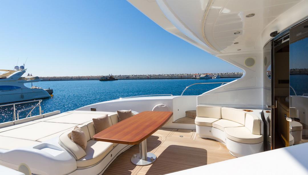 yacht Yalla