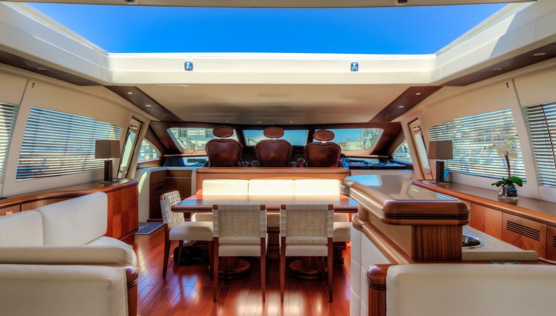 yacht Yalla