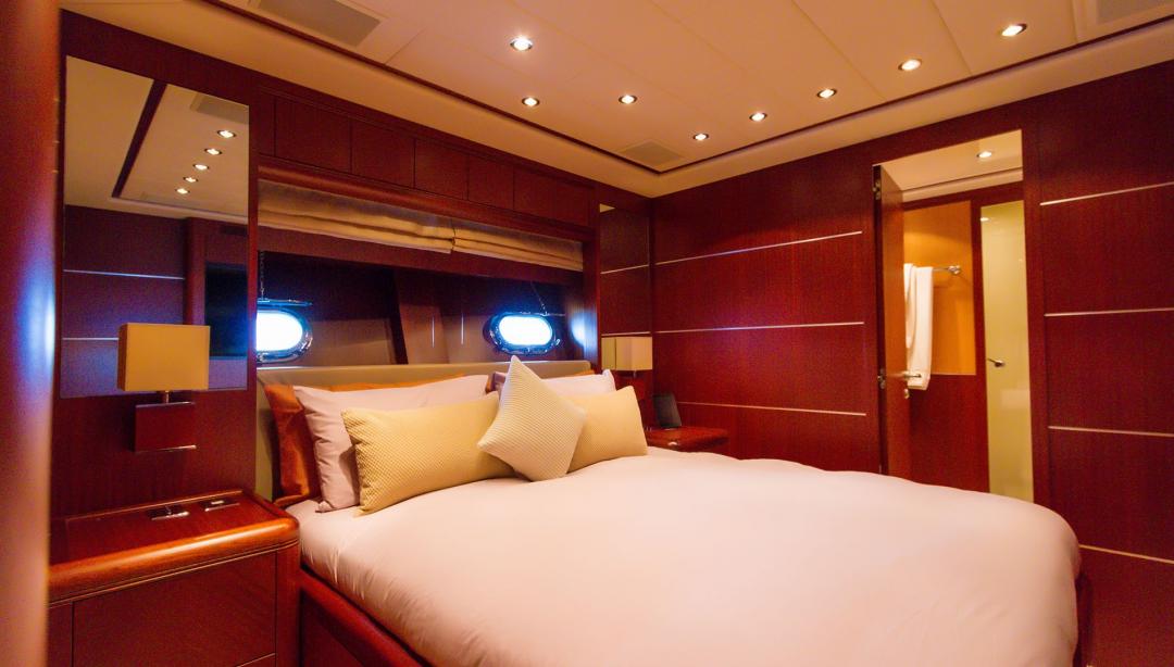 yacht Yalla