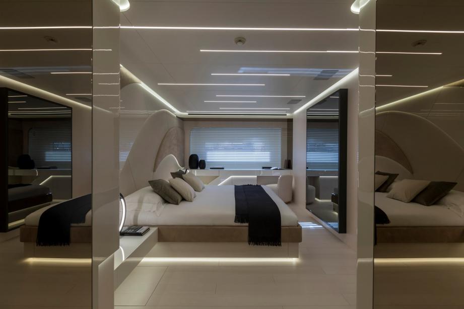 yacht N1