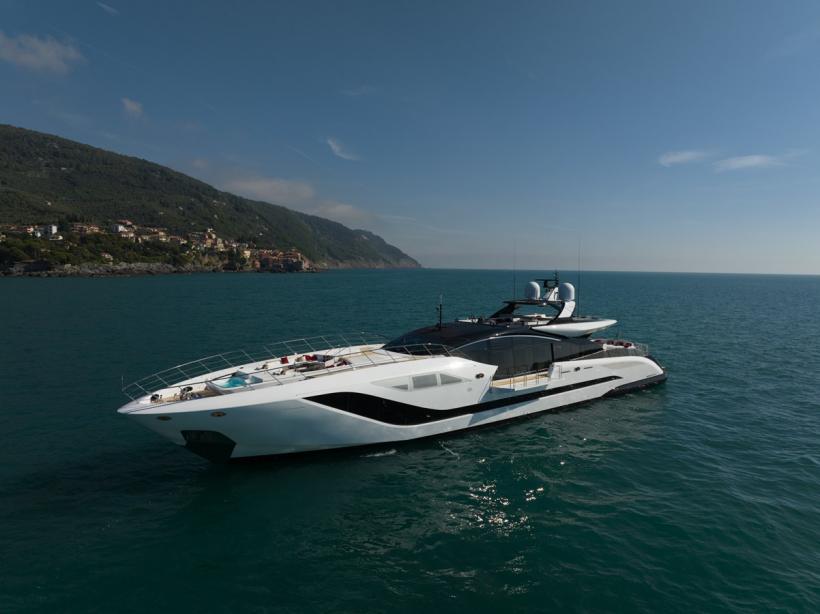 yacht N1