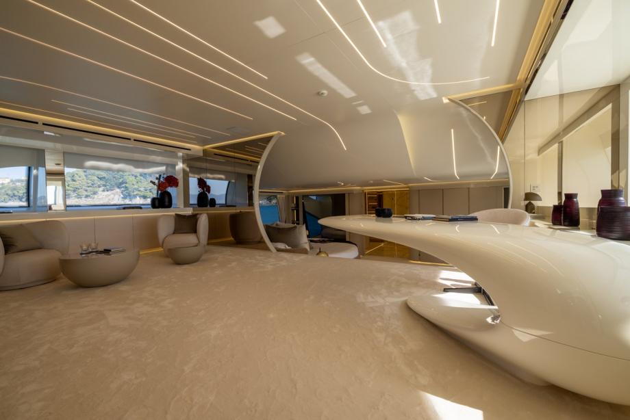 yacht N1