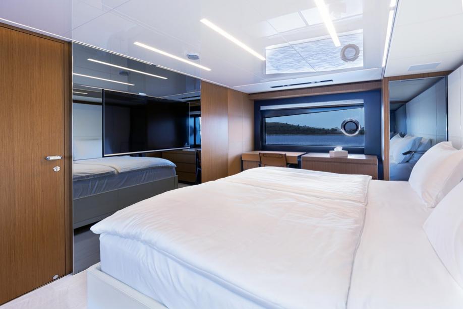 yacht No Stress