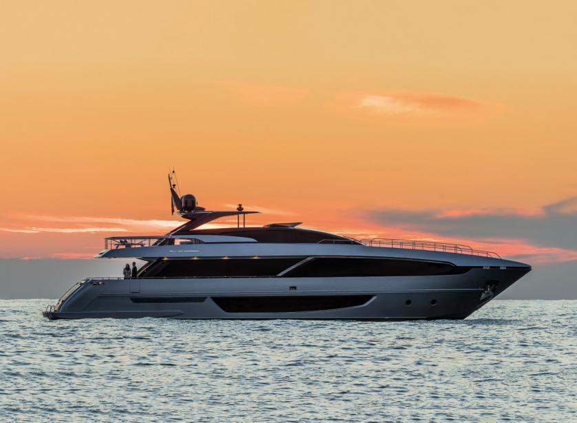yacht No Stress