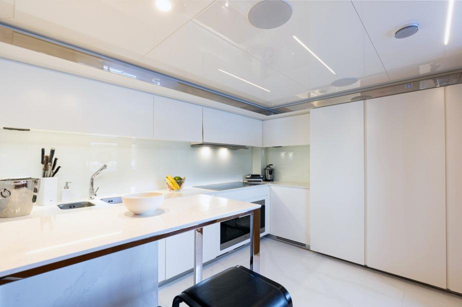 yacht No Stress