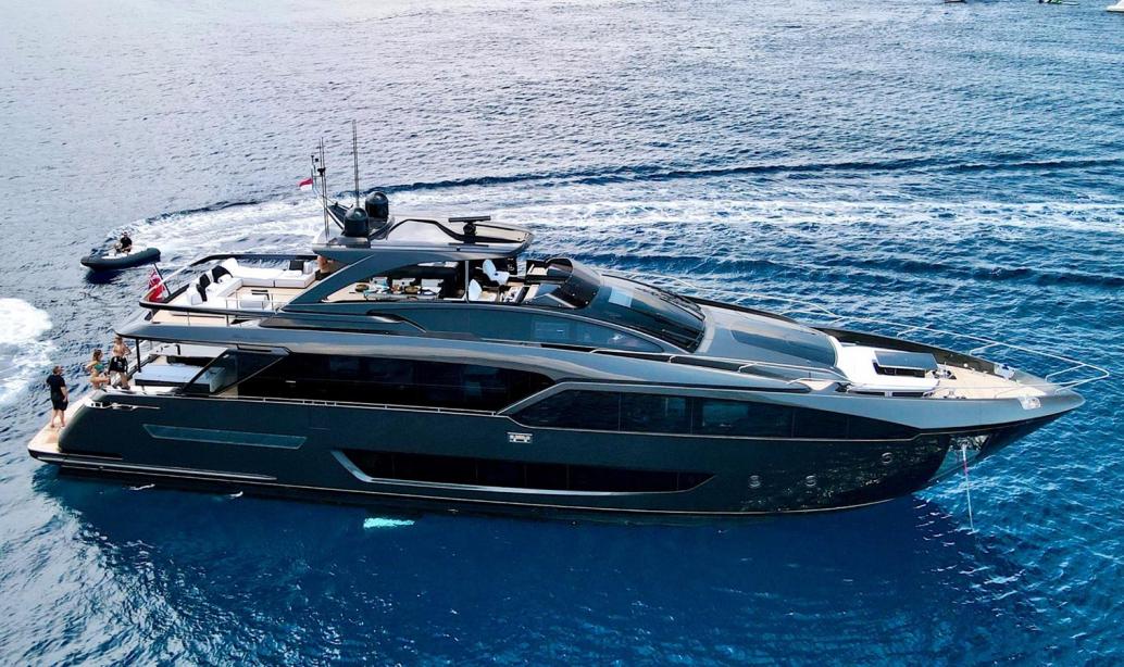 yacht Nero