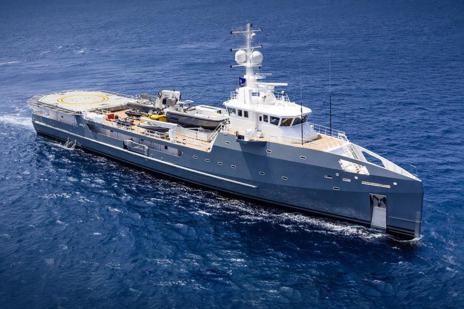 yacht Wingman