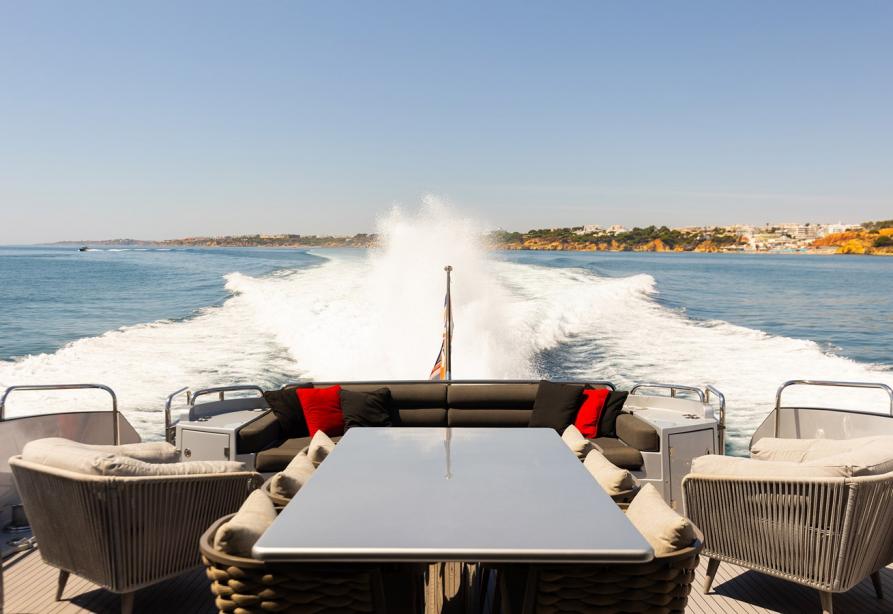 yacht Gee Whizz