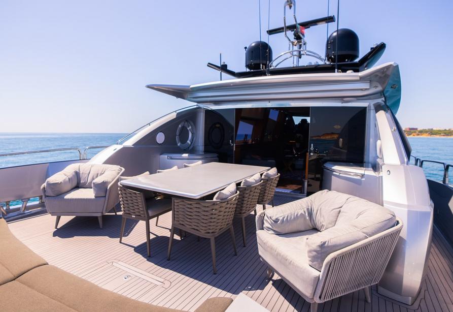yacht Gee Whizz