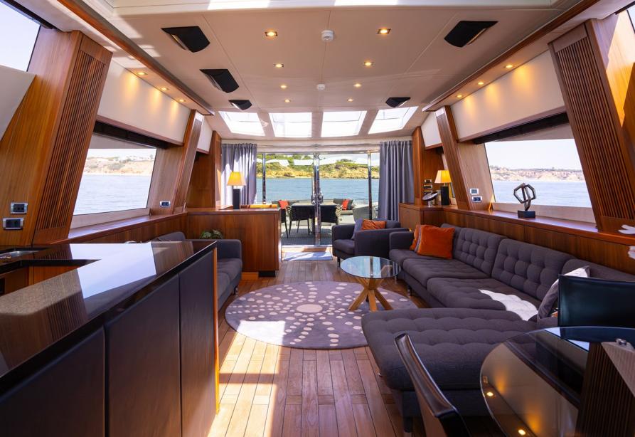 yacht Gee Whizz
