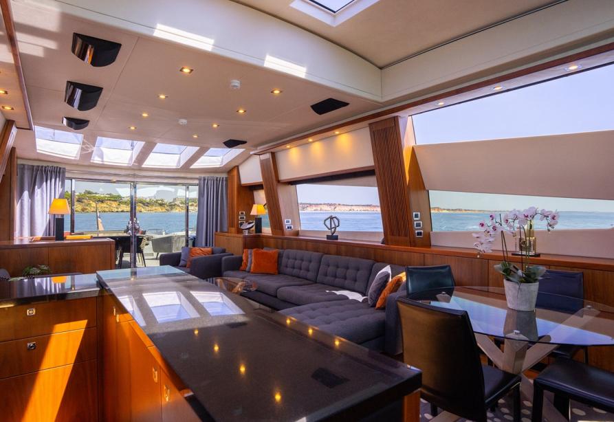 yacht Gee Whizz