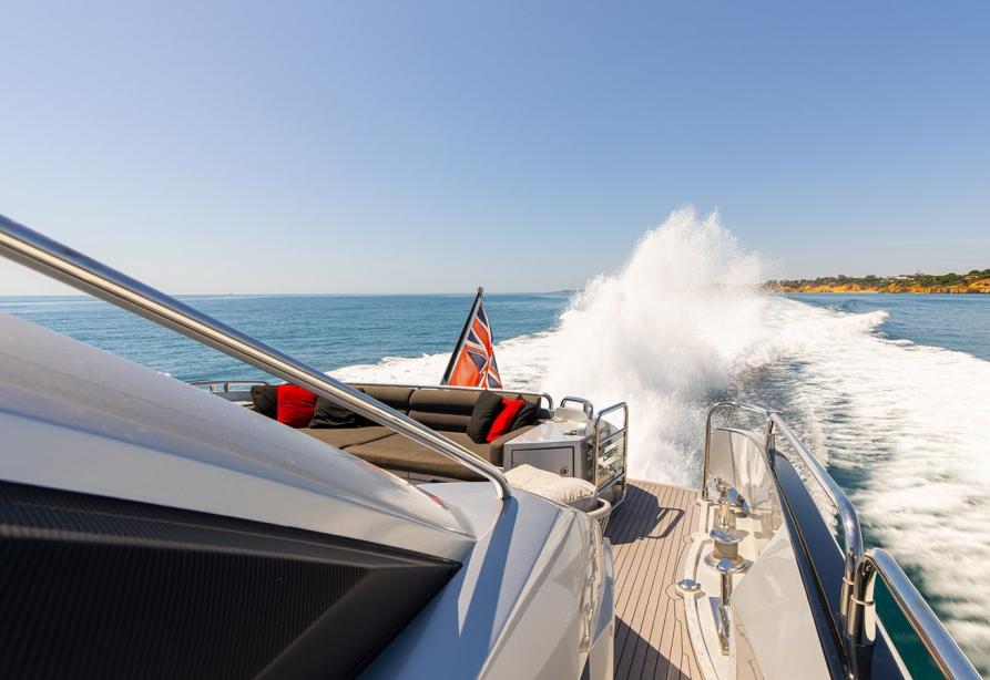 yacht Gee Whizz