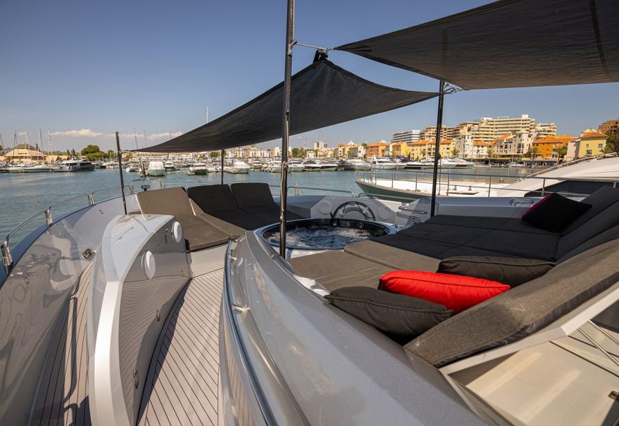 yacht Gee Whizz