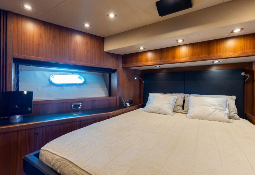 yacht Gee Whizz