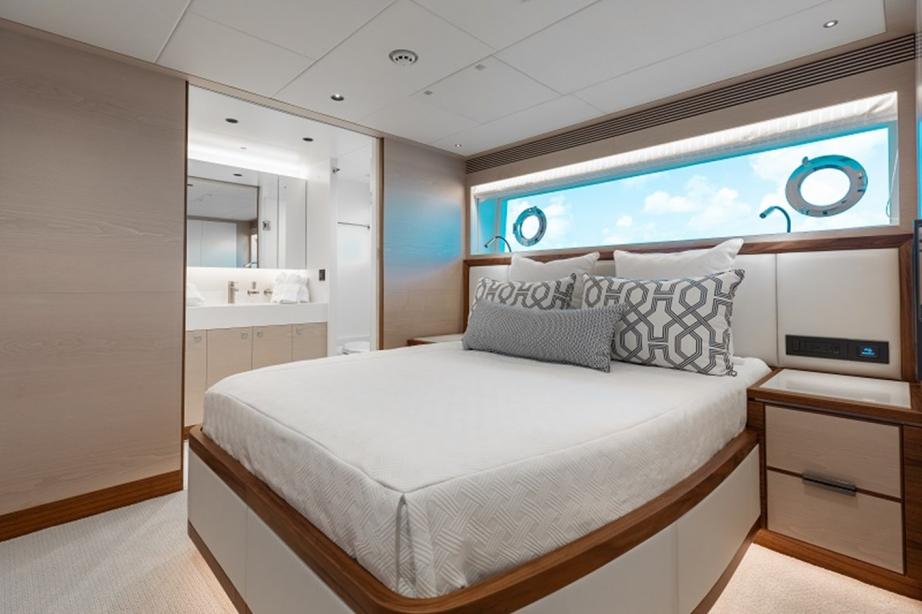 yacht Wiggle Room