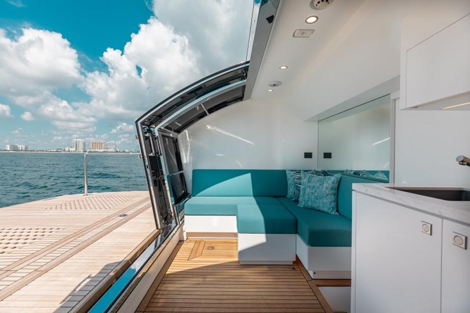 yacht Wiggle Room