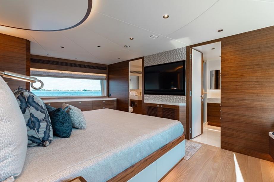 yacht Wiggle Room