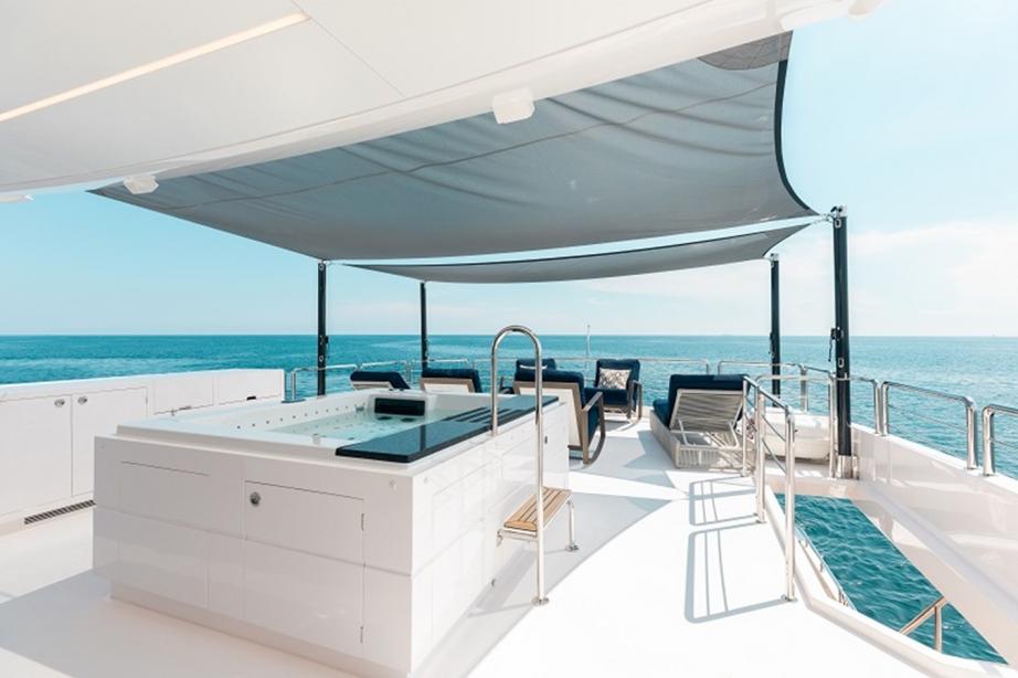 yacht Wiggle Room