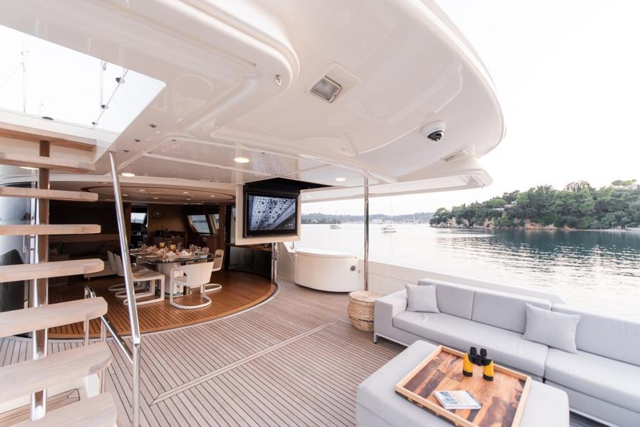 yacht Daloli