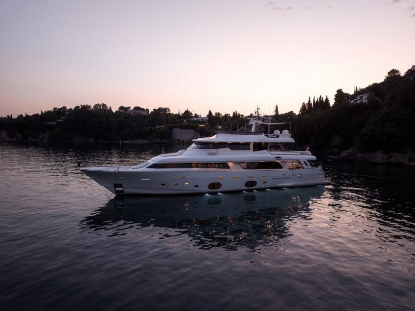 yacht Daloli